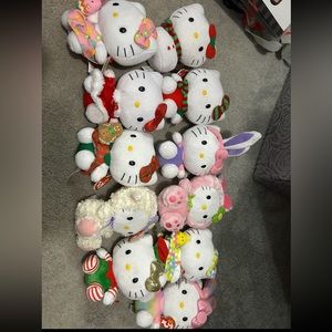 11 hello Kitty TY babies